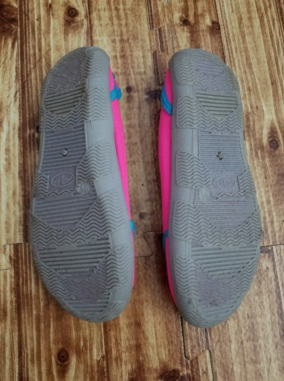 Athletic Works Pink & Teal Girls Swim Shoes - Size 13/1 Water Shoes